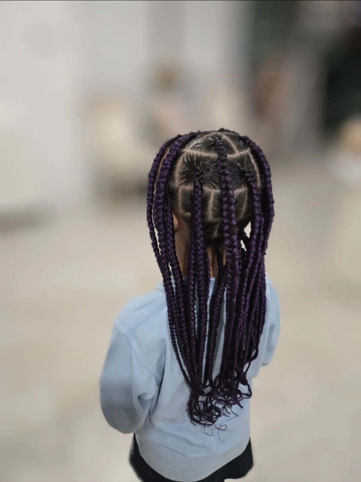 Large knotless braids by Yolande