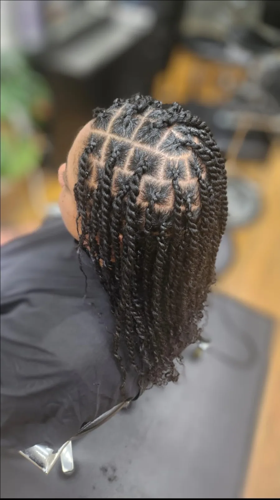 Natural two-strand twists by Yolande